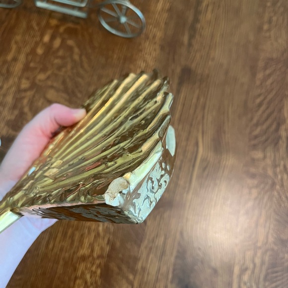 McCoy Vintage Gold Fan Wall Decor - Picture 4 of 14